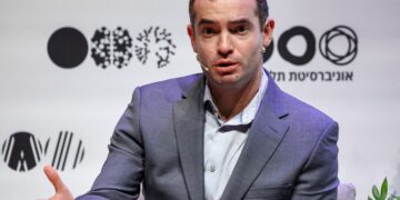 To τέως στέλεχος της OpenAI ανακοίνωσε τη δημιουργία της Safe Superintelligence Inc., με στόχο να δοθεί προτεραιότητα στην ασφάλεια, έναντι των διαφόρων "εμπορικών πιέσεων".