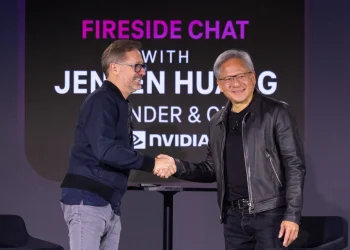 Η T-Mobile ανακοινώνει τεχνολογική συνεργασία με την NVIDIA, την Ericsson και τη Nokia για την προώθηση του μέλλοντος της κινητής δικτύωσης με την Τεχνητή Νοημοσύνη στο επίκεντρο