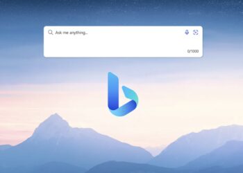 Η Microsoft ξεκίνησε την απάντησή της στις εμπειρίες αναζήτησης της Google με τεχνητή νοημοσύνη: Bing generative search. Μετά από μια πιλοτική εφαρμογή τον Ιούλιο, η γεννητική αναζήτηση Bing - αν και ακόμη υπό ανάπτυξη - άρχισε να εφαρμόζεται σε όλους τους χρήστες των ΗΠΑ