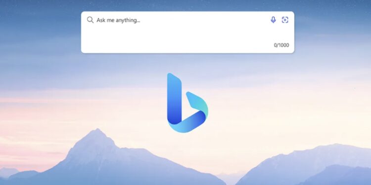 Η Microsoft ξεκίνησε την απάντησή της στις εμπειρίες αναζήτησης της Google με τεχνητή νοημοσύνη: Bing generative search. Μετά από μια πιλοτική εφαρμογή τον Ιούλιο, η γεννητική αναζήτηση Bing - αν και ακόμη υπό ανάπτυξη - άρχισε να εφαρμόζεται σε όλους τους χρήστες των ΗΠΑ