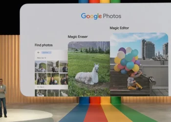 Google Photos θα προσθέσει μια νέα αποκάλυψη για το πότε μια φωτογραφία έχει υποστεί επεξεργασία με μία από τις λειτουργίες AI, όπως Magic Editor, Magic Eraser και Zoom Enhance. Όταν κάνετε κλικ σε μια φωτογραφία στις Φωτογραφίες Google, θα υπάρχει τώρα μια αποκάλυψη όταν μετακινηθείτε στο κάτω μέρος της ενότητας «Λεπτομέρειες», που θα αναφέρει πότε μια φωτογραφία έχει «Επεξεργαστεί με Google AI». Translated with DeepL.com (free version)
