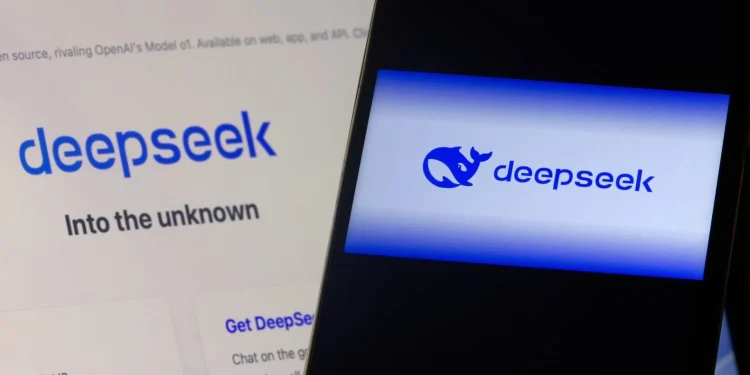 Το AI chatbot DeepSeek έχει κατακλύσει τον κόσμο, κατακτώντας την κορυφή των charts των app store και στέλνοντας τη Silicon Valley και τη Wall Street σε κατάρρευση. Ως παρακλάδι του κινεζικού hedge fund High-Flyer, η αναλογία κόστους-απόδοσης του DeepSeek είναι εντυπωσιακή σε σύγκριση με τις καθιερωμένες εταιρείες όπως η OpenAI. Ωστόσο, οι αναφορές τεκμηριώνουν όλο και περισσότερο ορισμένα από τα πράγματα που το chatbot της AI δεν είναι πρόθυμο να συζητήσει, συμπεριλαμβανομένων ακανθώδους θεμάτων όπως οι διαδηλώσεις και η σφαγή στην πλατεία Τιενανμέν και η Ταϊβάν.