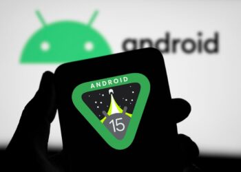 Παρουσιάστηκε το Android 15: AI, ισχυρότερη ασφάλεια και χαρακτηριστικά που αλλάζουν το παιχνίδι Η τελευταία ενημέρωση έρχεται με high-end AI-based βοήθεια, δυνατότητες multitasking και βελτιώσεις στην ασφάλεια που καθιστούν τα smartphones υπερ-διαισθητικά και εξαιρετικά εύχρηστα. Χαϊντεραμπάντ: Το Android 15 κυκλοφόρησε επίσημα από την Google. Τα φιλοξενούμενα νέα χαρακτηριστικά προσφέρουν βελτιώσεις στην απόδοση, την ασφάλεια και τη συνδεσιμότητα. Η τελευταία ενημέρωση έρχεται με high-end AI-based βοήθεια, δυνατότητες multitasking και βελτιώσεις ασφαλείας που καθιστούν τα smartphones υπερ-διαισθητικά και εξαιρετικά εύχρηστα.