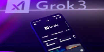 Η X ανακοίνωσε την κυκλοφορία του πιο πρόσφατου μοντέλου τεχνητής νοημοσύνης της, με το Grok 3, το οποίο φέρεται να εκπαιδεύτηκε σε 200.000 GPU, να είναι πλέον διαθέσιμο για ορισμένους χρήστες. Το τελευταίο μοντέλο Grok διαθέτει πάνω από 10 φορές την υπολογιστική ισχύ της προηγούμενης προσφοράς, γεγονός που, σύμφωνα με την X, το τοποθετεί μπροστά από τους ανταγωνιστές σε διάφορα βασικά benchmarks.
