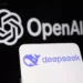 Η Microsoft και η OpenAI διερευνούν μια πιθανή παραβίαση του συστήματος της εταιρείας τεχνητής νοημοσύνης από μια ομάδα που φέρεται να συνδέεται με την κινεζική νεοφυή εταιρεία τεχνητής νοημοσύνης DeepSeek. Σύμφωνα με το Bloomberg, η έρευνα πηγάζει από ύποπτη δραστηριότητα εξαγωγής δεδομένων που εντοπίστηκε στα τέλη του 2024 μέσω της διεπαφής προγραμματισμού εφαρμογών (API) της OpenAI, προκαλώντας ευρύτερες ανησυχίες σχετικά με τον διεθνή ανταγωνισμό AI. Η Microsoft, ο μεγαλύτερος χρηματοδότης της OpenAI, εντόπισε πρώτη την εξαγωγή δεδομένων μεγάλης κλίμακας και ενημέρωσε τον κατασκευαστή του ChatGPT για το περιστατικό. Πηγές πιστεύουν ότι η δραστηριότητα μπορεί να παραβίασε τους όρους χρήσης του OpenAI ή ότι η ομάδα μπορεί να εκμεταλλεύτηκε κενά για να παρακάμψει τους περιορισμούς που περιόριζαν το μέγεθος των δεδομένων που μπορούσαν να συλλέξουν.