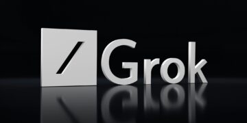 Το Grok 3 διαφημίζεται ως «η εξυπνότερη AI στον κόσμο», με στόχο να ξεπεράσει ανταγωνιστές όπως το ChatGPT της OpenAI, το Gemini της Google και το Claude της Anthropic. Μάλιστα, στο παρελθόν ο Musk έχει επανειλημμένα τονίσει τις προηγμένες ικανότητες συλλογιστικής του Grok 3, υποστηρίζοντας ότι σε δοκιμές έχει ξεπεράσει τις άλλες διαθέσιμες AI. Το χαρακτήρισε ως «τρομακτικά έξυπνο», σημειώνοντας πως έχει την ικανότητα να βρίσκει απροσδόκητες λύσεις σε προβλήματα.
