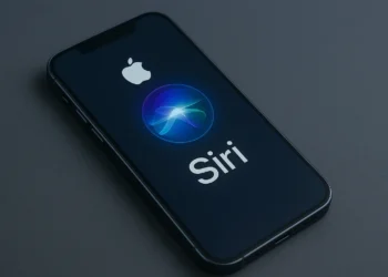 Η έξυπνη Siri της Apple παίρνει αναβολή για 2026